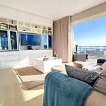 Διαμέρισμα Serenity By The Ocean Penthouse By Becherish *