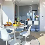 Serenity By The Ocean Penthouse By Becherish *