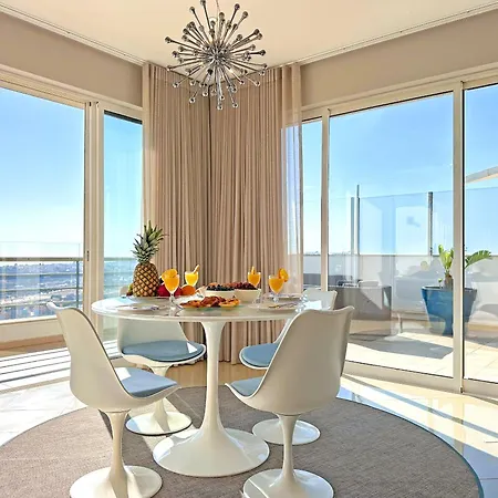 Serenity By The Ocean Penthouse By Becherish Lägenhet Albufeira