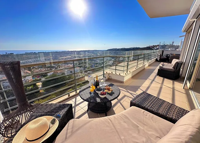 Serenity By The Ocean Penthouse By Becherish Apartmán *